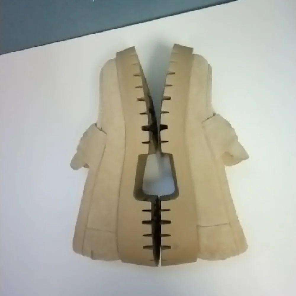 Shoes - Picture 8 of 9